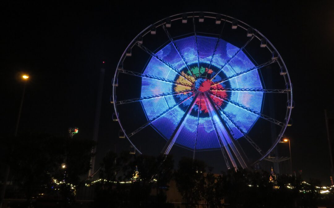 FERRIS WHEEL IN THE GLOBAL VILLAGE DUBAI